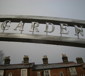 Grapes Hill Community Garden - Garden gates