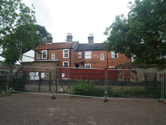 Grapes Hill Community Garden - Site is fenced off so work can begin