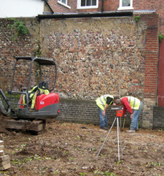 Grapes Hill Community Garden - Measuring up