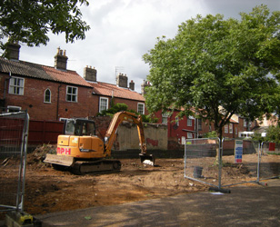 Grapes Hill Community Garden - Site clearance continues